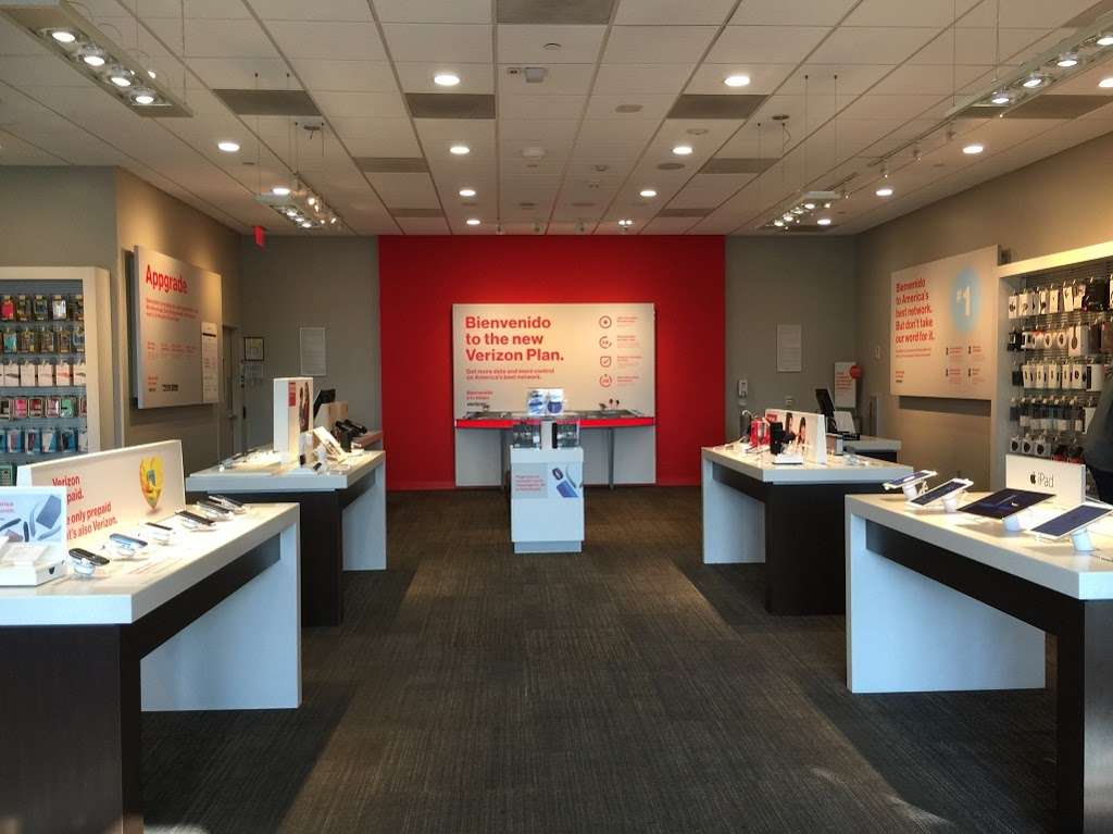 Verizon | 12006 Lakewood Blvd, Spc N100, Downey, CA 90242, USA | Phone: (562) 401-1045