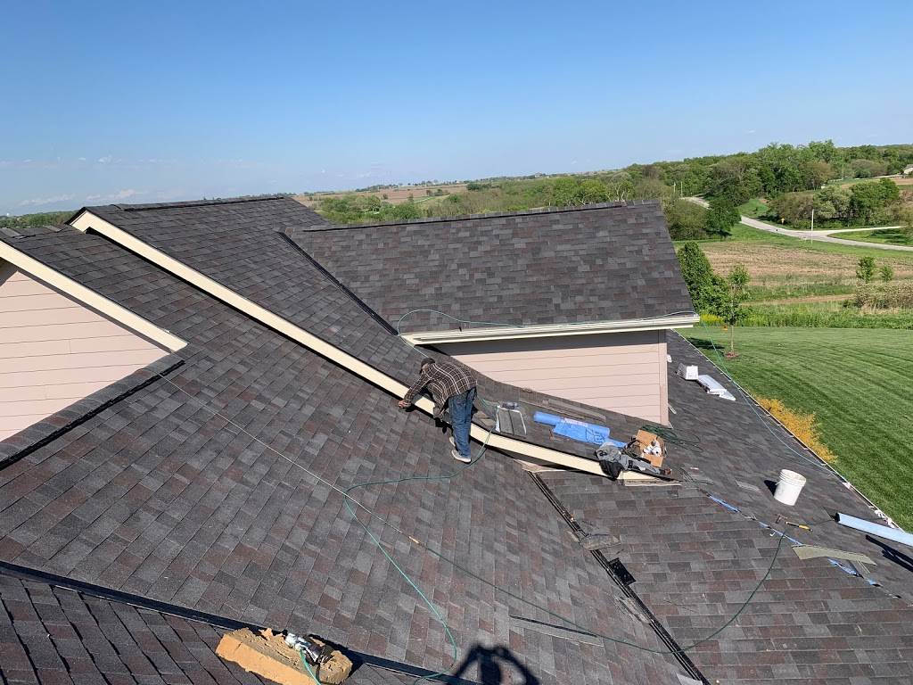 Ricks Roofing | 7109 Florence St, La Vista, NE 68128, USA | Phone: (402) 681-3607