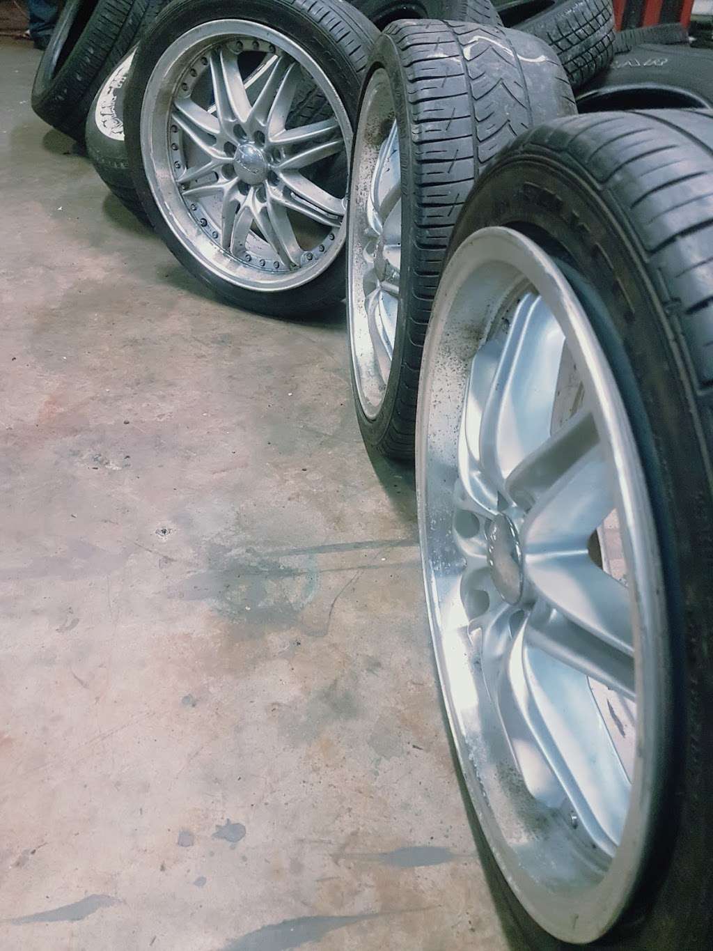 Zee Used Tires | Dumfries, VA 22026, USA