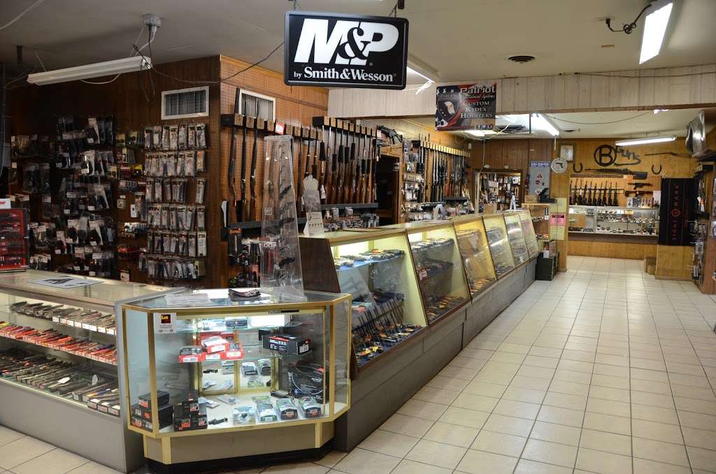 Bradis Guns | 6939 S Kentucky Ave, Camby, IN 46113 | Phone: (317) 856-8880