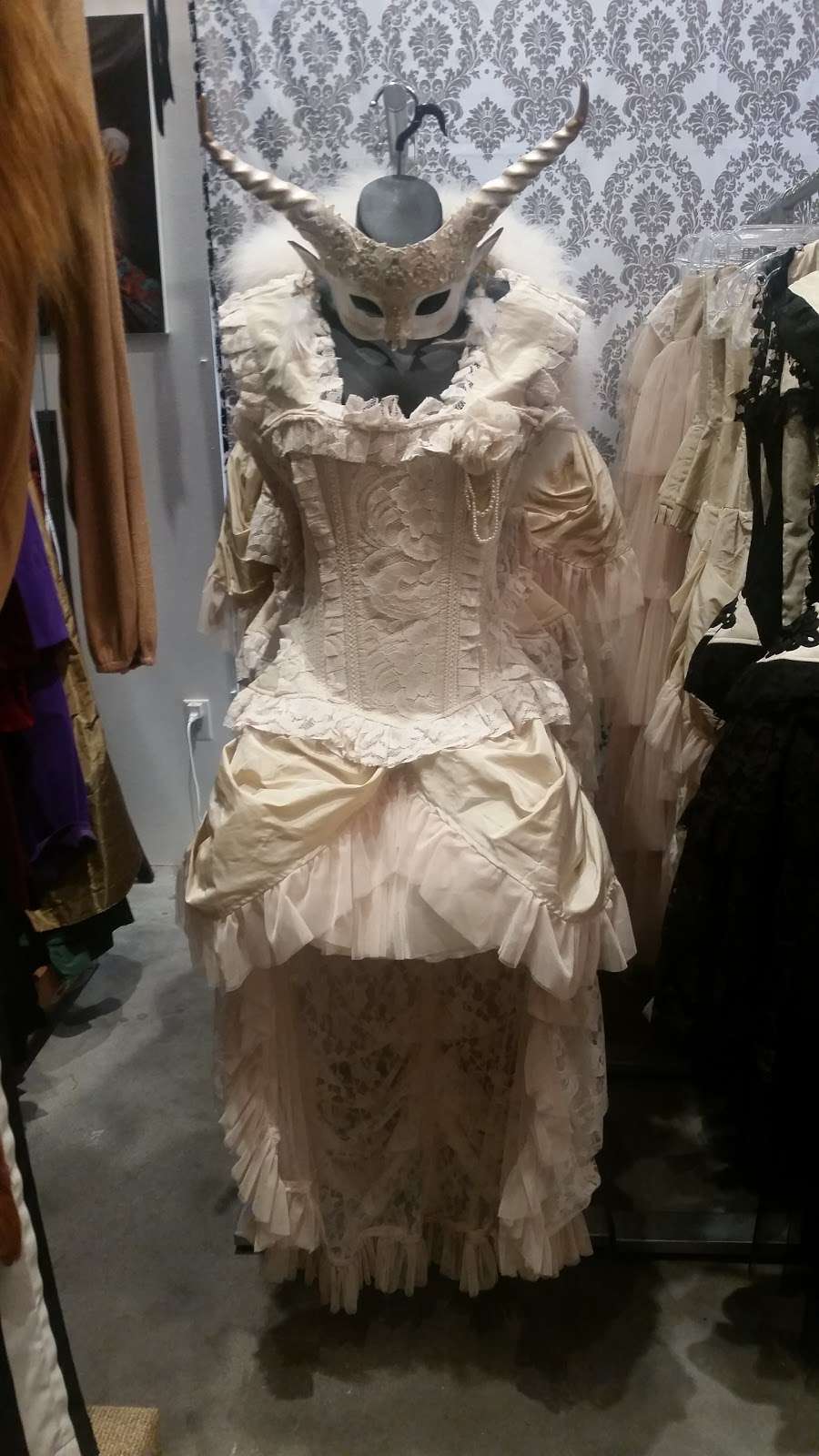 Behind the Scenes Costumes | 285 W 6th St Suite 102, San Pedro, CA 90731, USA | Phone: (310) 521-9000