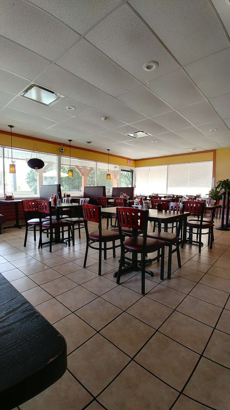 The Patio | 190 Lake St, Newburgh, NY 12550, USA | Phone: (845) 562-0101