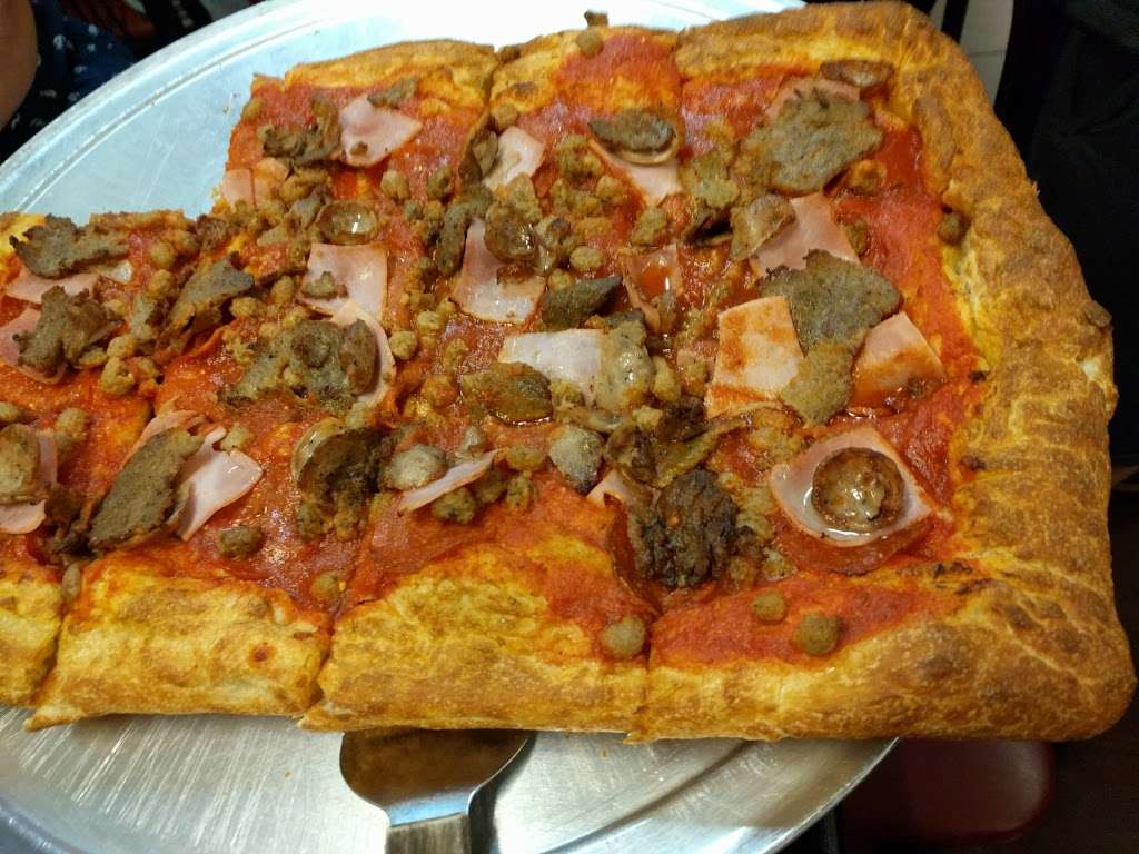 Giovannis Pizza & Pasta | 559 Winecoff School Rd, Concord, NC 28027, USA | Phone: (704) 788-8808
