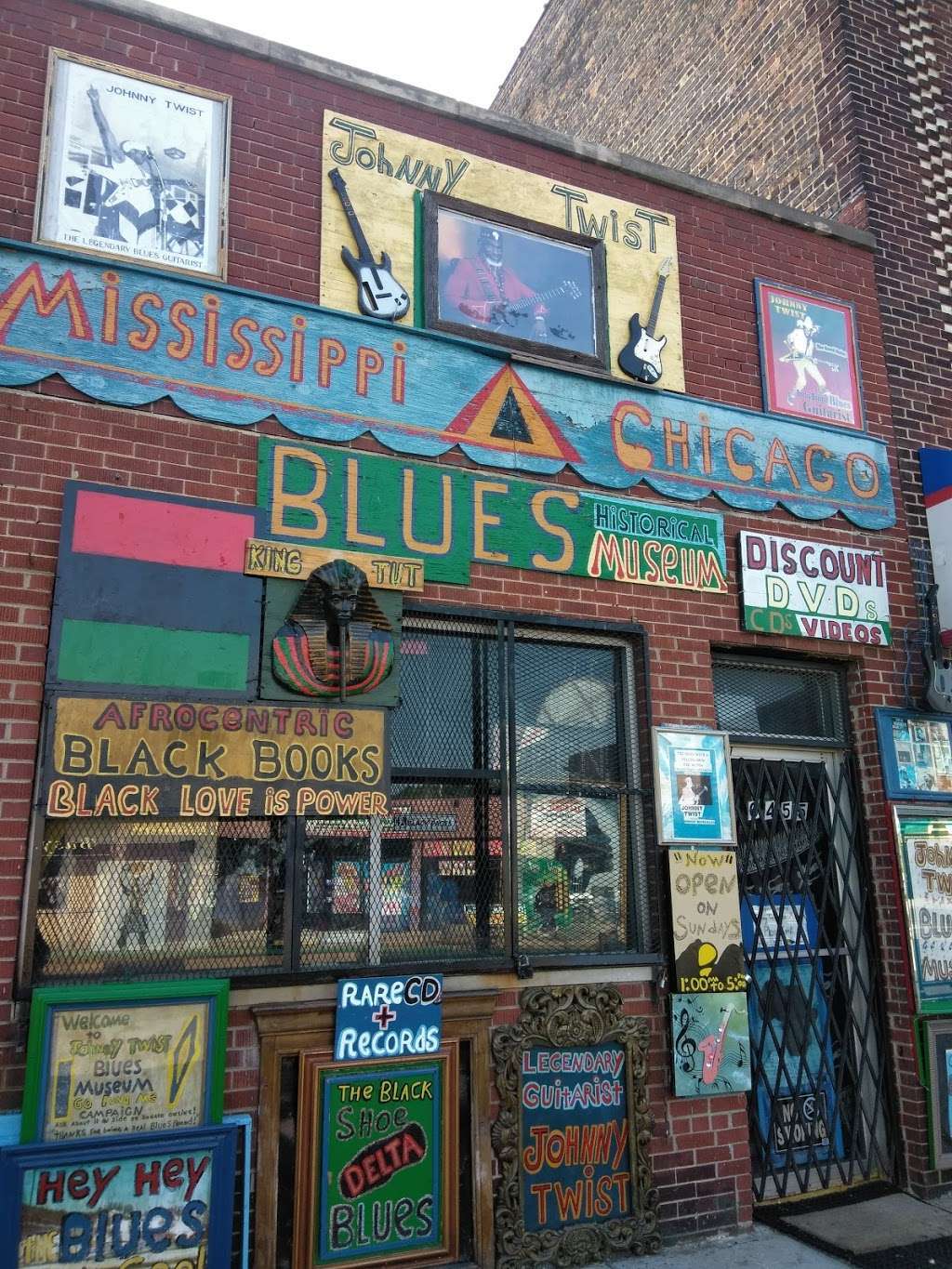 Johnny Twist Blues Museum | 6455 S Cottage Grove Ave, Chicago, IL 60637, USA | Phone: (872) 731-4607