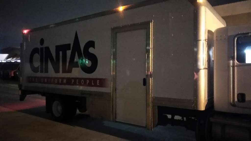 Cintas Facility Services | 8404 Lawndale St, Houston, TX 77012 | Phone: (346) 226-3900