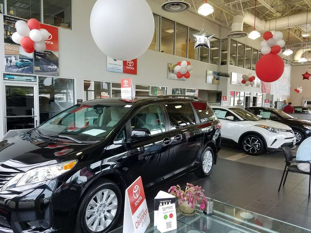 Crestmont Toyota | 730 NJ-23, Pompton Plains, NJ 07444, USA | Phone: (973) 839-2500