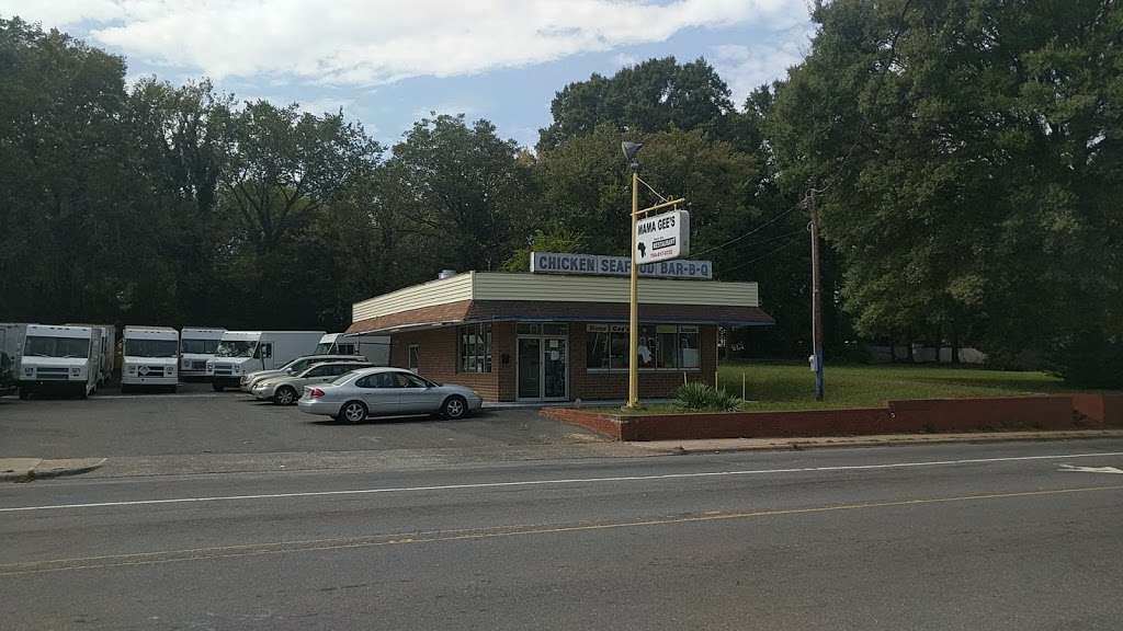 Mama GeesTakeout Restaurant | 509 Beatties Ford Rd, Charlotte, NC 28216, USA | Phone: (704) 817-8732