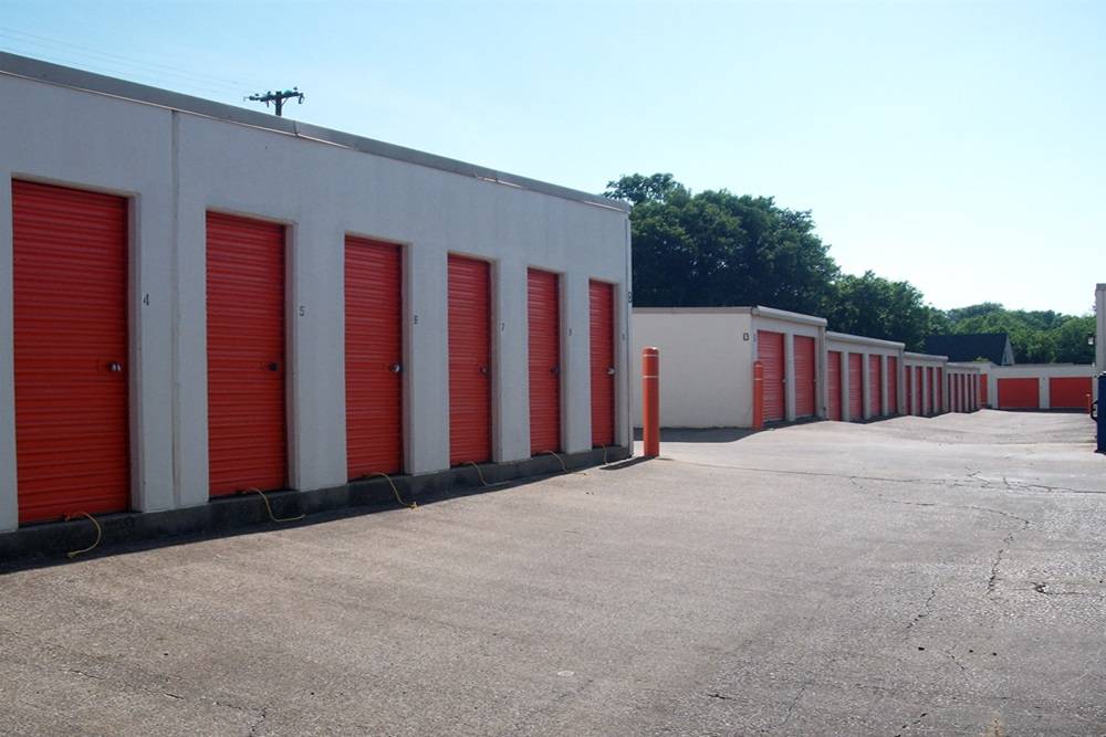 Public Storage | 3125 Dickerson Pike, Nashville, TN 37207, USA | Phone: (615) 369-1013