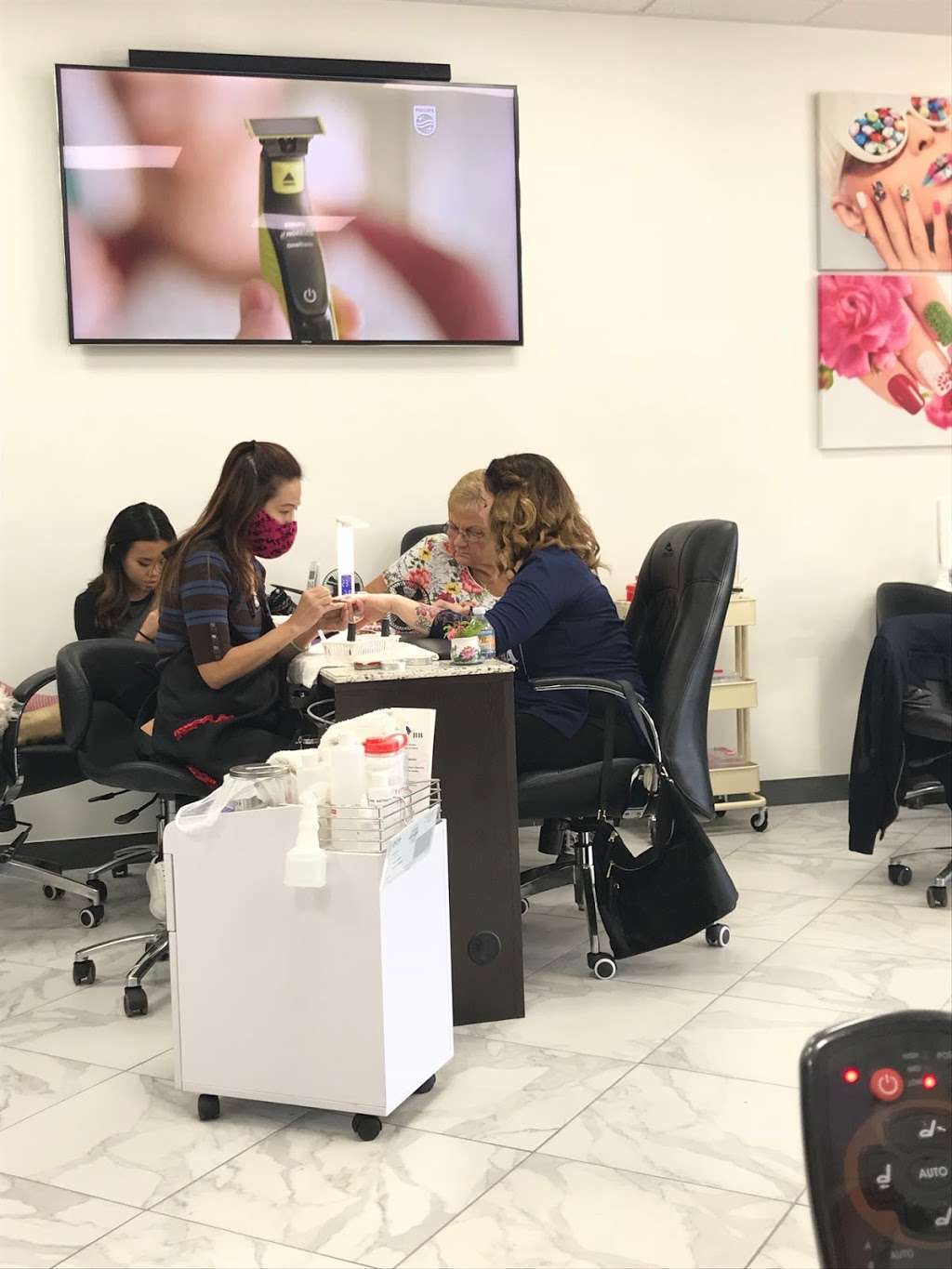 NAILS BB | 1720 Clark Ave, Long Beach, CA 90815, USA | Phone: (562) 588-9353