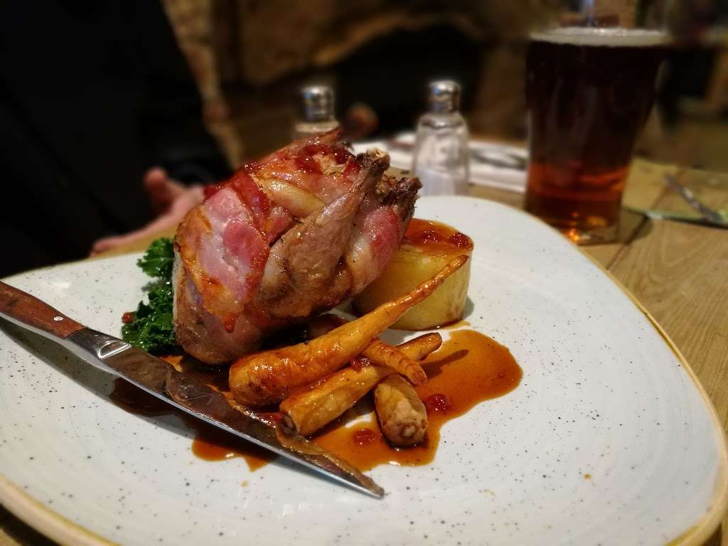 The Poacher | Hartlake Rd, Tonbridge TN11 0PH, UK | Phone: 01732 358934