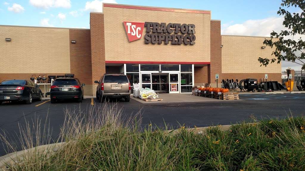 Tractor Supply Co. | 9957 Earl Dr, St John, IN 46373, USA | Phone: (219) 365-0117