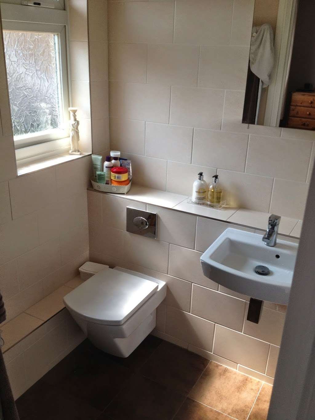 The Works Plumbing Services | 9 Glenwood, Dorking RH5 4BY, UK | Phone: 01306 302015