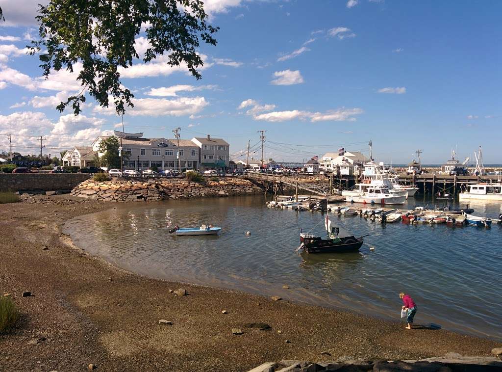 PLYMOUTH CRUISES aboard Lobster Tales | 9 Town Wharf, Plymouth, MA 02360, USA | Phone: (508) 746-5342