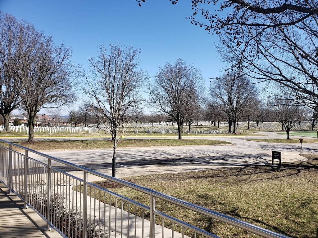 Jefferson Barracks National Cemetery | 2900 Sheridan Rd, St. Louis, MO 63125, USA | Phone: (314) 845-8320