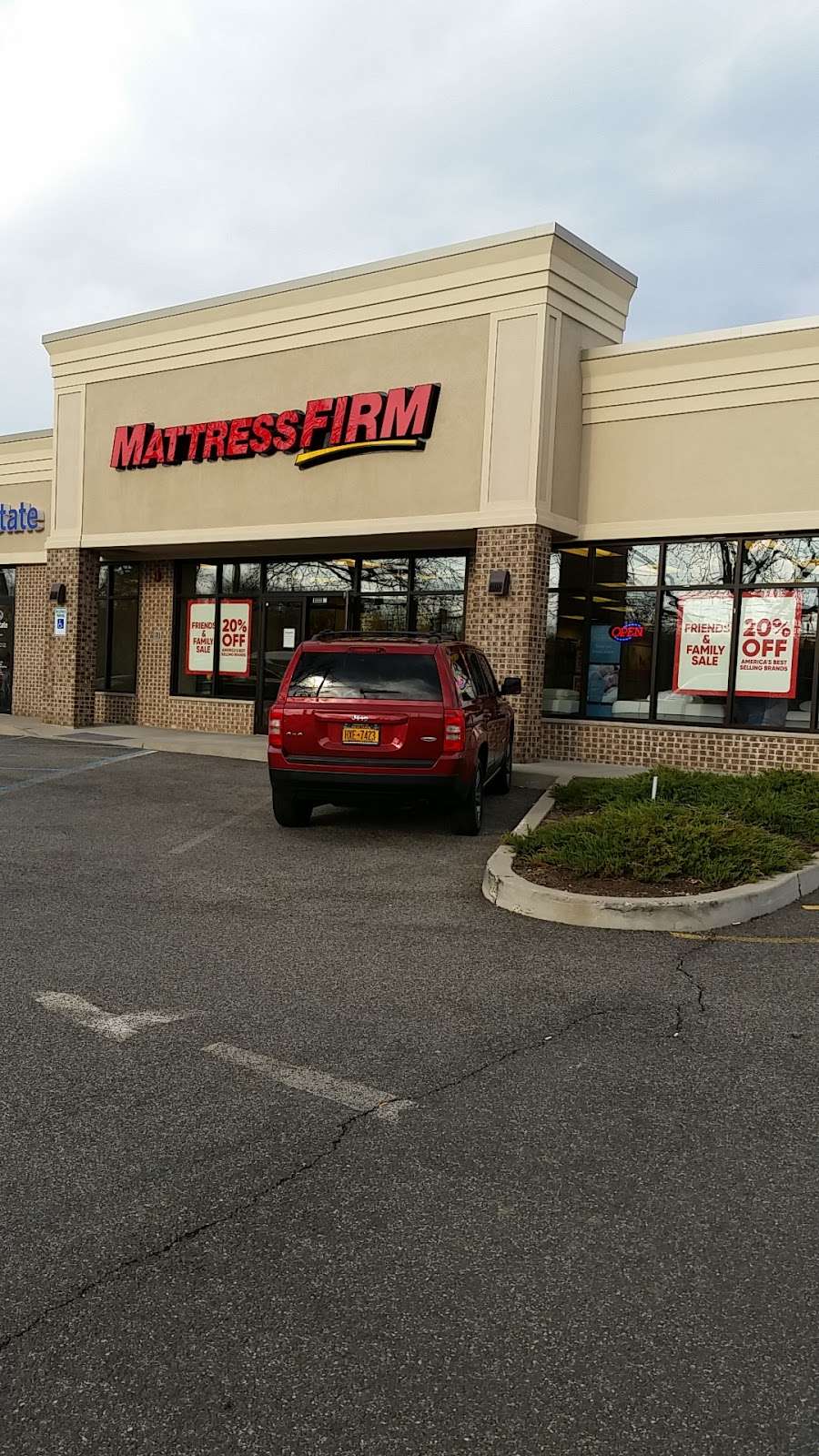 Mattress Firm West Haverstraw | 36 US-9W Ste 5, West Haverstraw, NY 10993, USA | Phone: (845) 271-3231