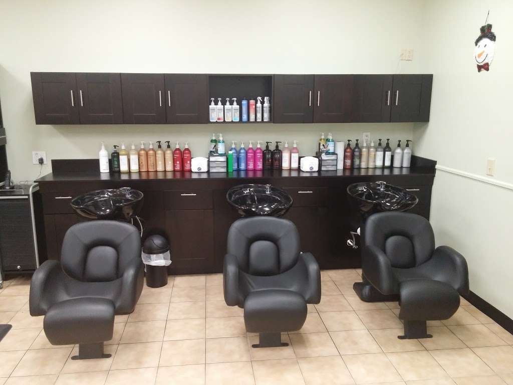 Hair Magic | 3822 Clyde Morris Blvd, Port Orange, FL 32129, USA | Phone: (386) 281-5552