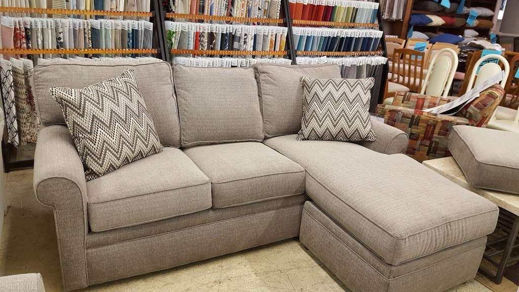 Wrights Furniture Warehouse | 2936 Wireton Rd, Blue Island, IL 60406, USA | Phone: (708) 597-4741