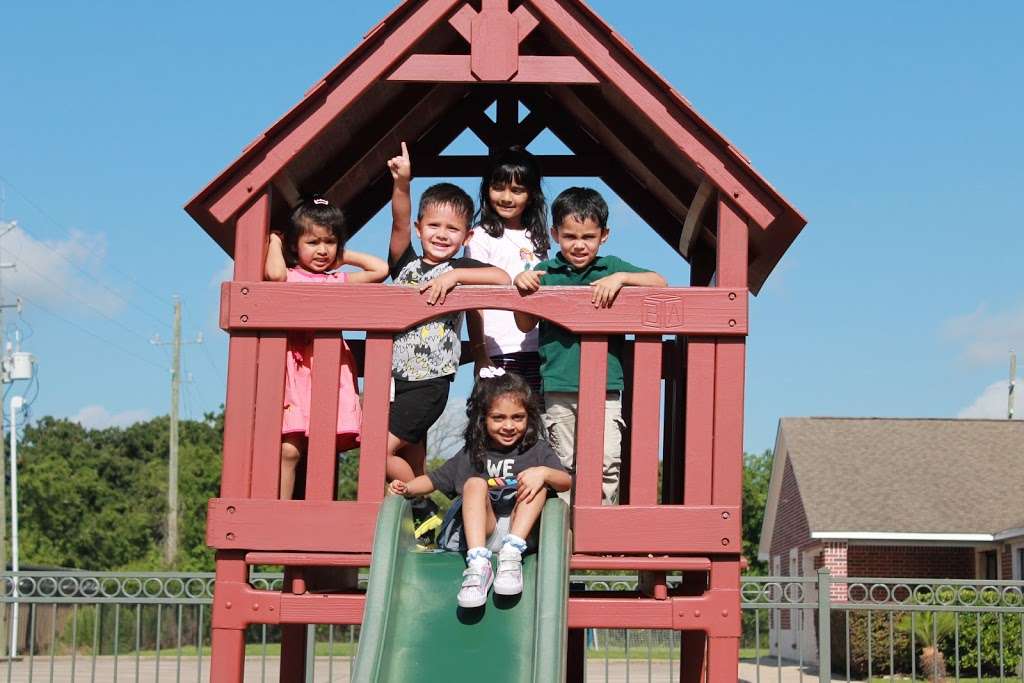 Park Point Montessori School | 11124 S Texas 6, Sugar Land, TX 77478, USA | Phone: (281) 530-1616