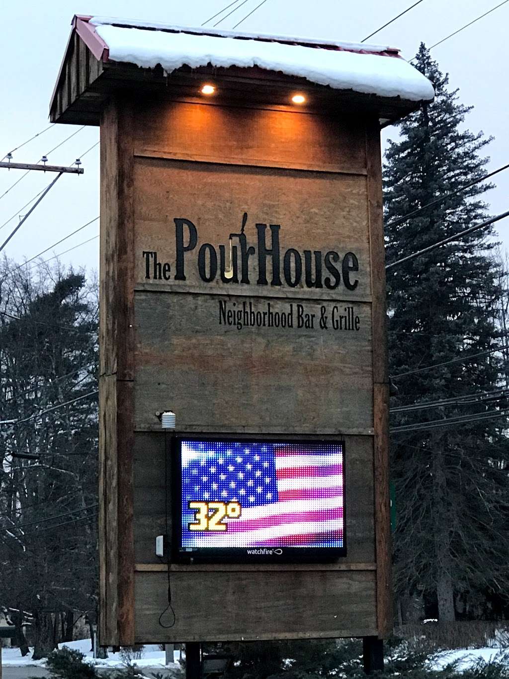 The Pour House | 1014 PA-390, Mountainhome, PA 18342, USA | Phone: (570) 595-3900