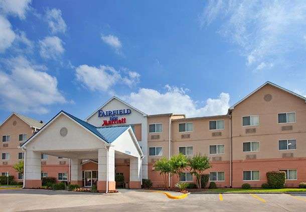 Fairfield Inn & Suites by Marriott Houston Humble | 20525 US-59, Humble, TX 77338, USA | Phone: (281) 540-3311