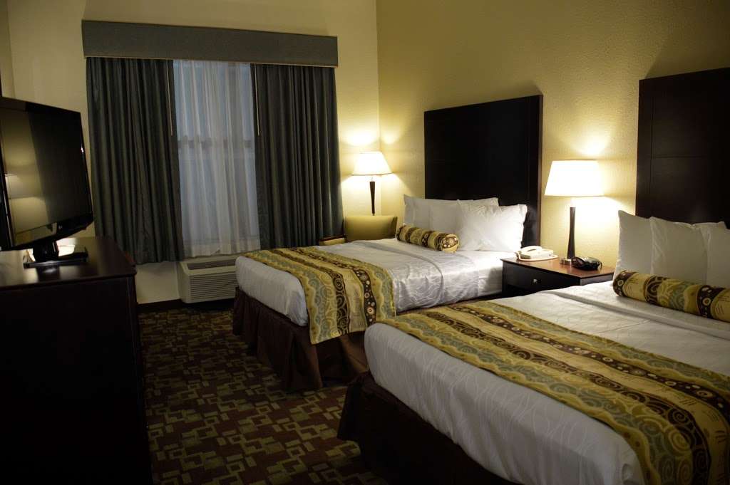 Best Western Plus Hobby Airport Inn & Suites | 8778 Airport Blvd, Houston, TX 77061, USA | Phone: (713) 943-2700