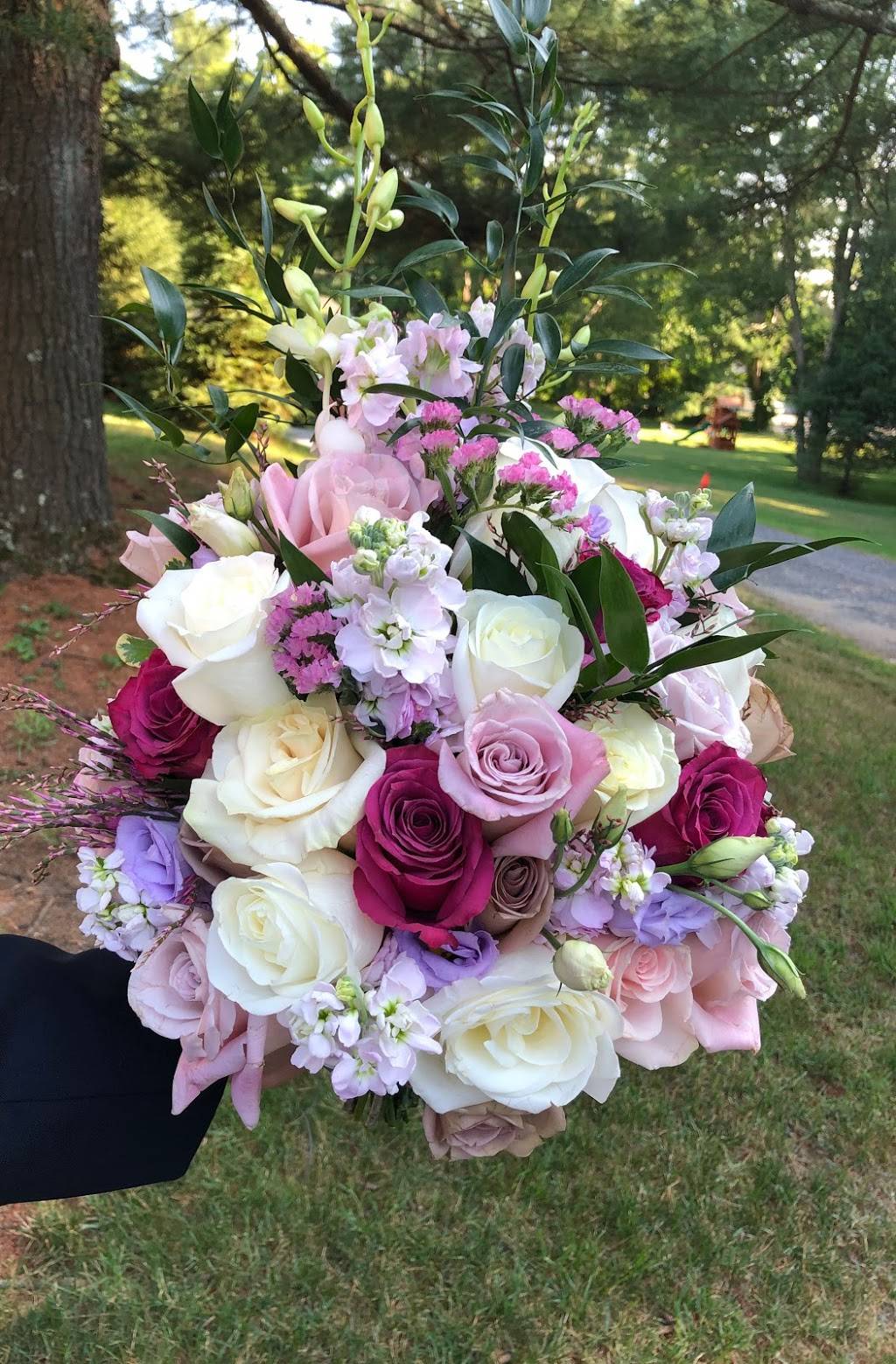 Mamaroneck Flowers | 615 E Boston Post Rd, Mamaroneck, NY 10543, USA | Phone: (914) 698-2585