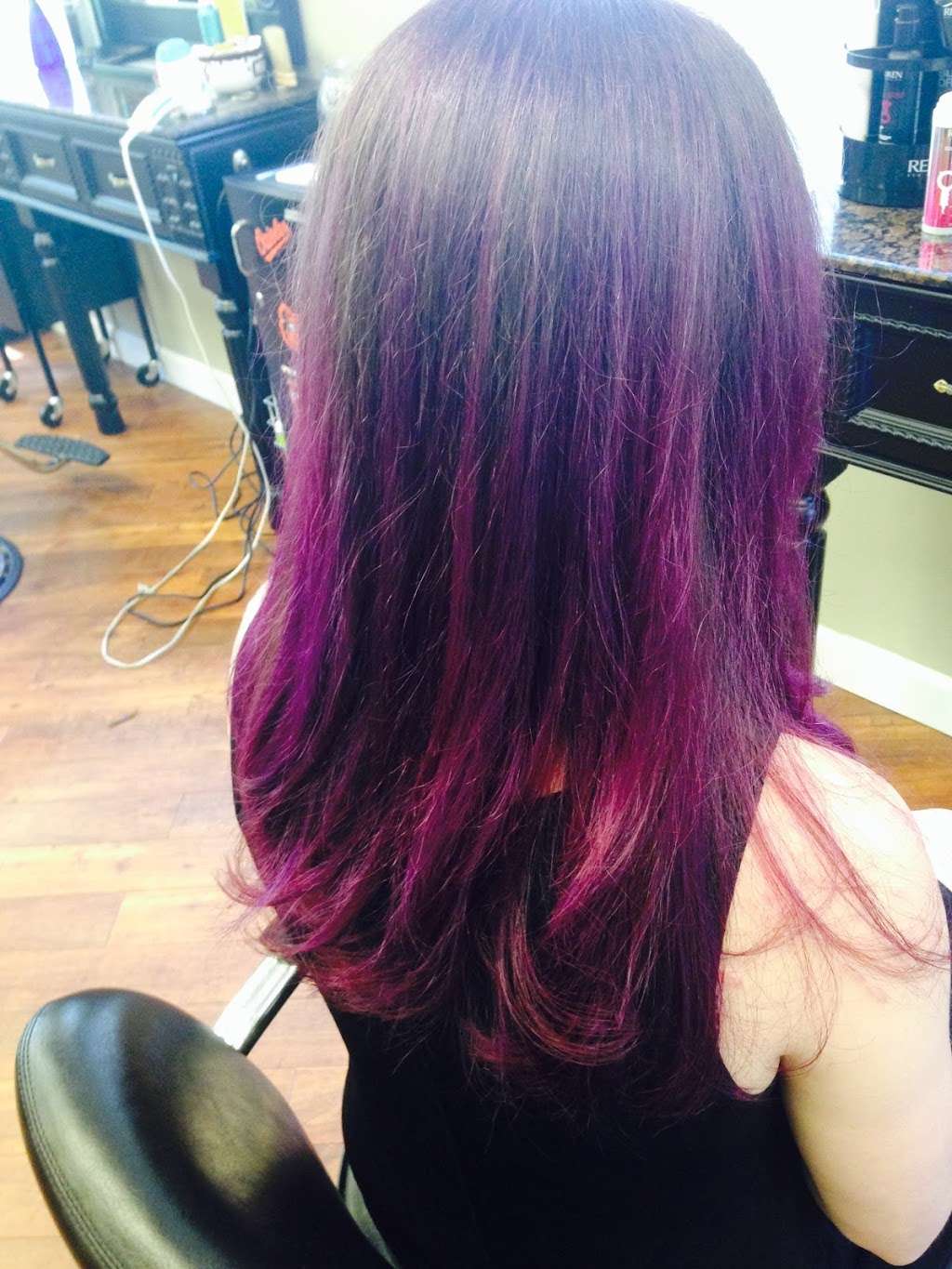 Dora Johnson , Hairstylist /Colorist | Artistic Edge Salon, 11045 Stratfield Ct, Marriottsville, MD 21104, USA | Phone: (410) 365-1323