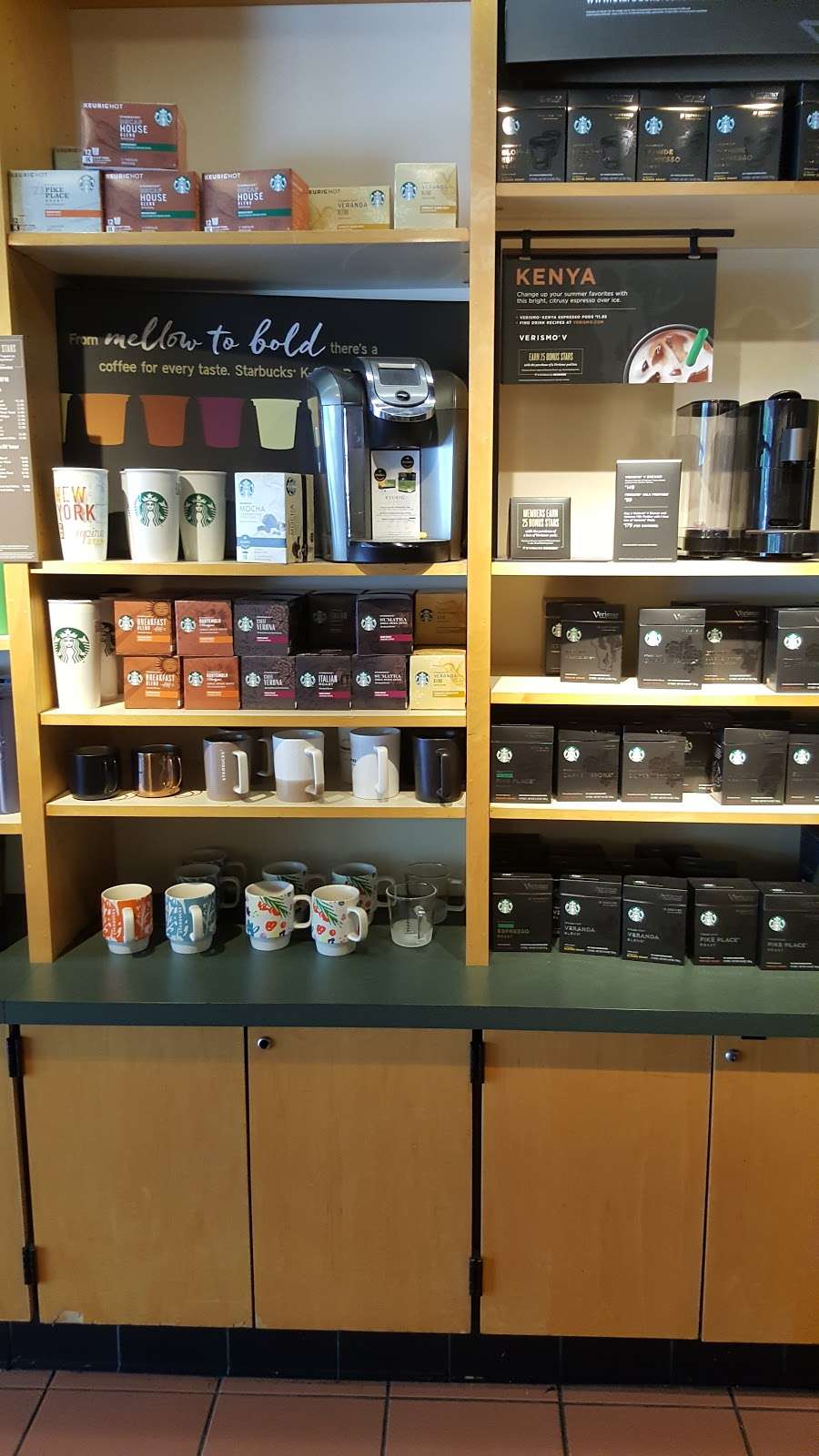 Starbucks | 975B Central Park Ave, Scarsdale, NY 10583, USA | Phone: (914) 472-2259