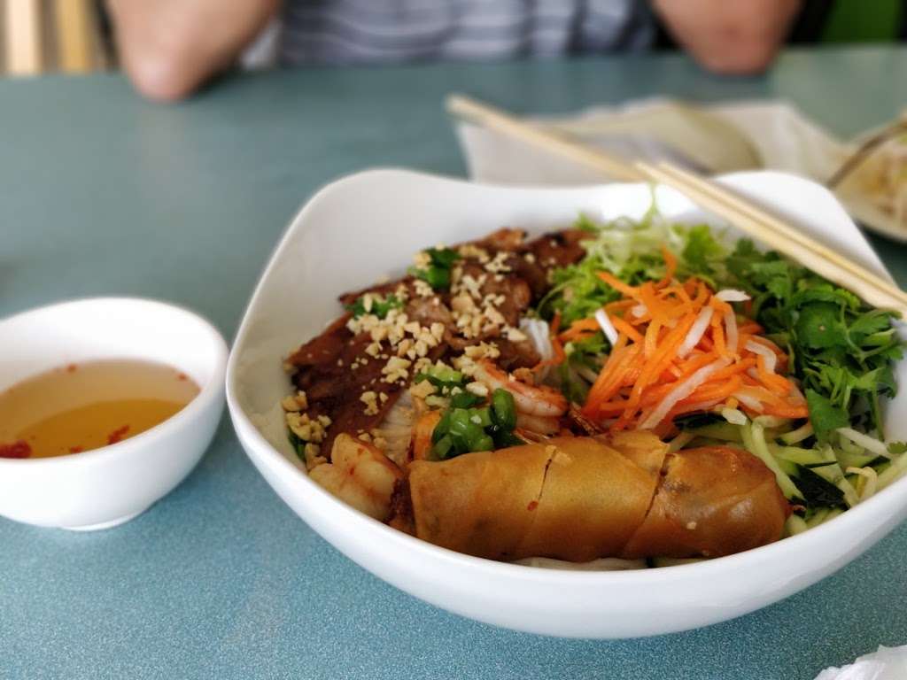 Pho 579 | 11347 Veterans Memorial Dr, Houston, TX 77067, USA | Phone: (281) 893-5654