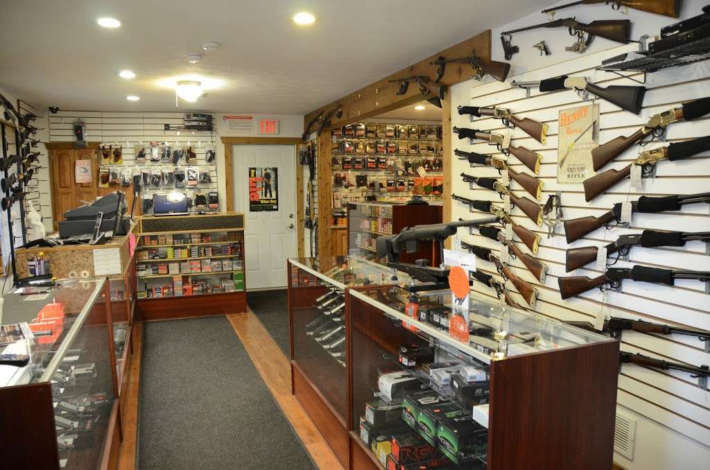 Gun Town | 10660 US-30, Grovertown, IN 46531 | Phone: (574) 867-4867