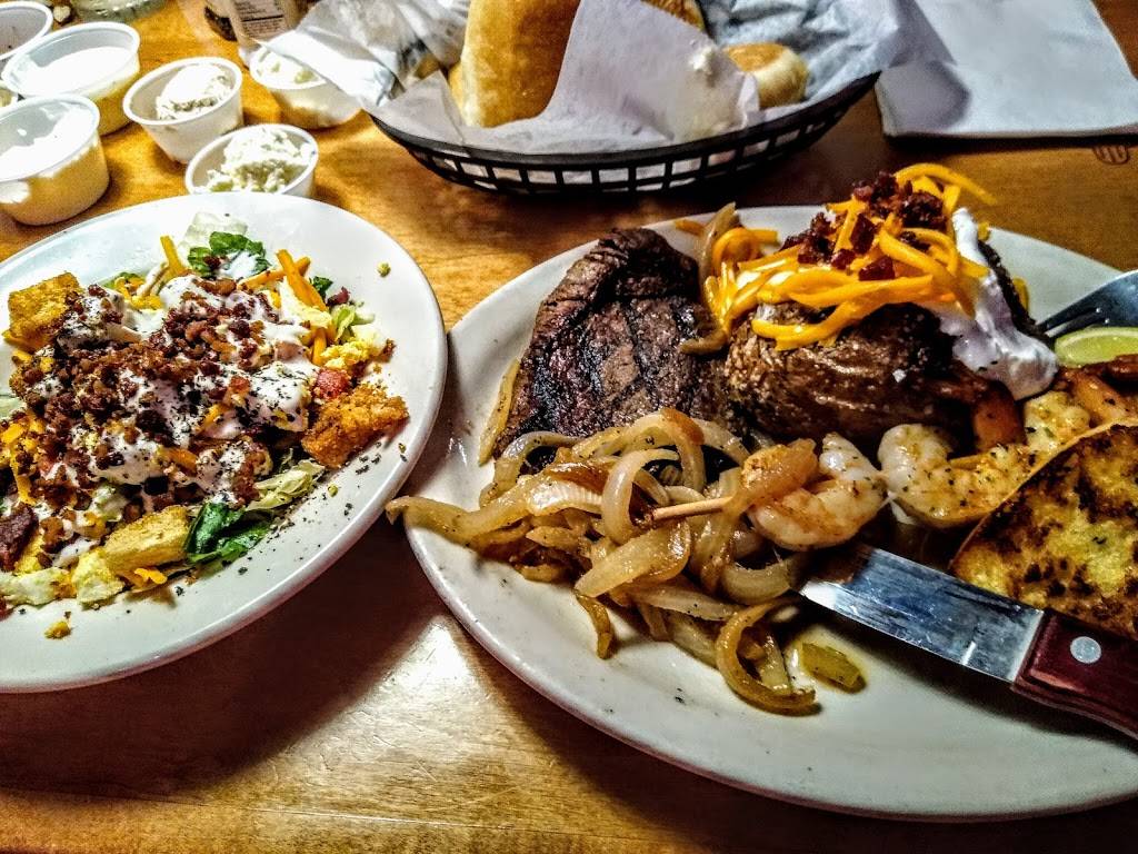 Texas Roadhouse | 6707 W Kellogg Dr, Wichita, KS 67209, USA | Phone: (316) 943-8722