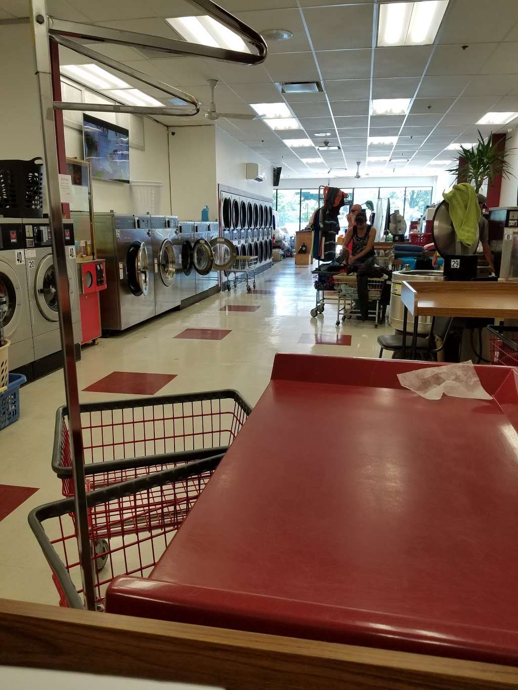 Crossing Laundry | 217 S Main St, Attleboro, MA 02703, USA | Phone: (508) 222-1088