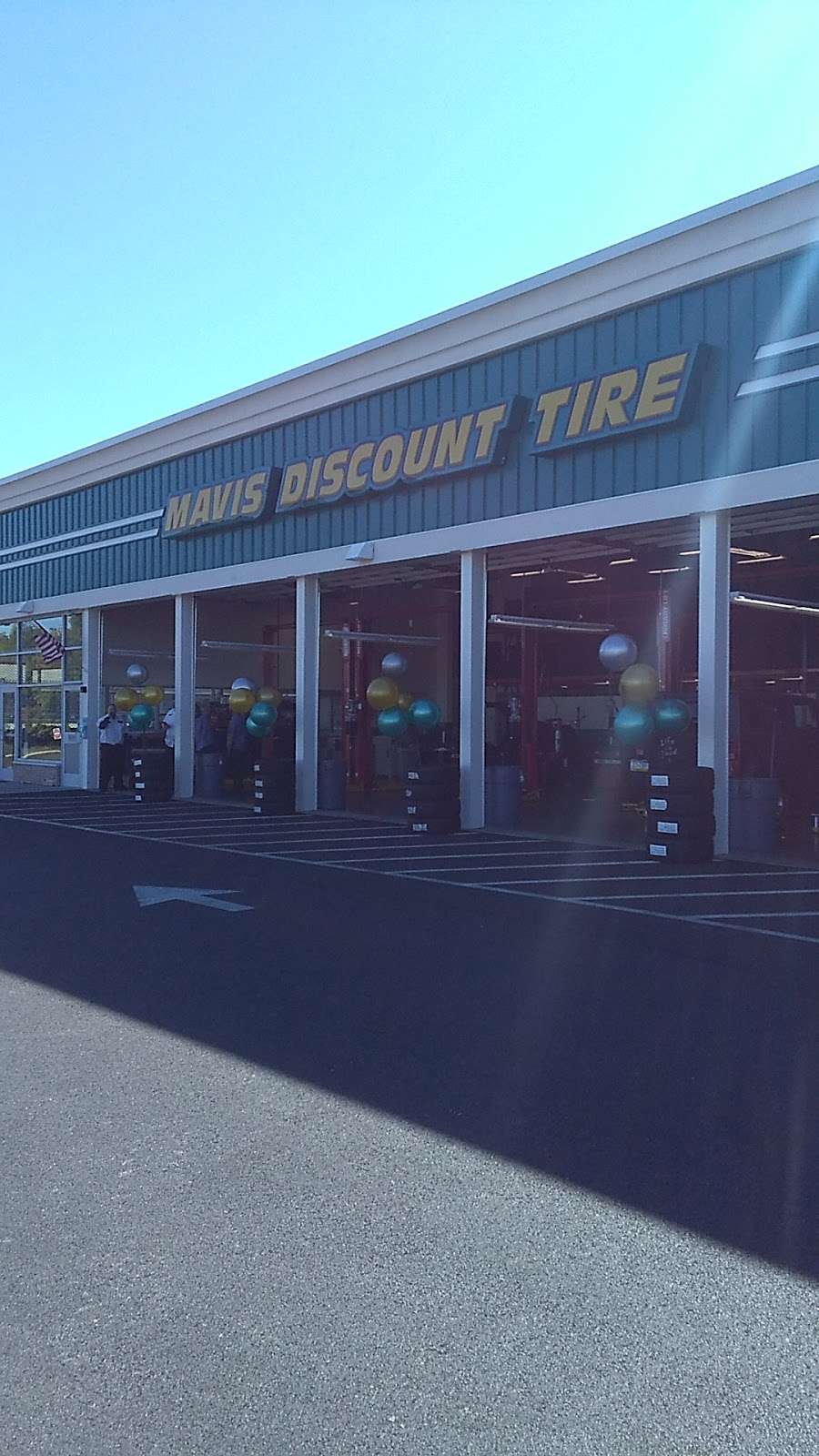 Mavis Discount Tire | 4720 Edgmont Ave, Brookhaven, PA 19015, USA | Phone: (484) 361-4309