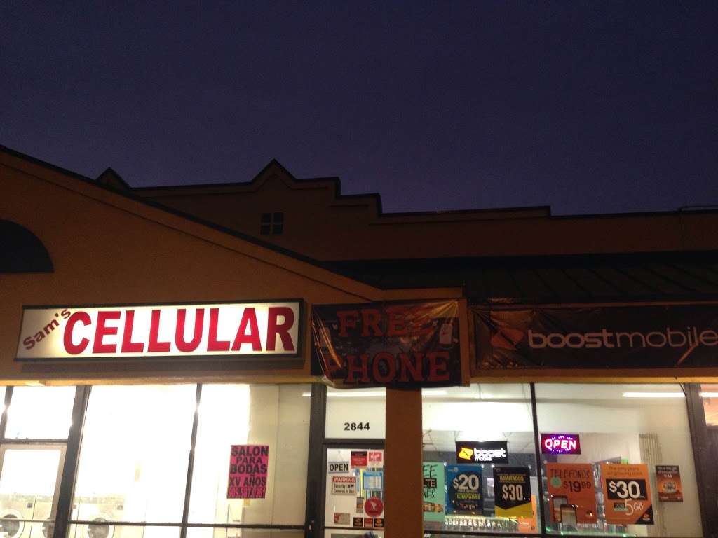 Boost Mobile-Sams Cellular | 2844 W Rialto Ave, Rialto, CA 92376, USA | Phone: (909) 990-4190