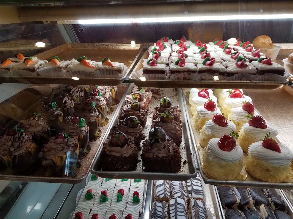 Gencarellis Bakery | 321 Valley Rd, Wayne, NJ 07470, USA | Phone: (973) 872-0500