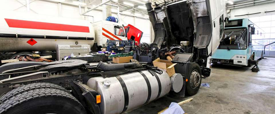 Long Island Truck Repair - F. Sengstack | suite 15, 50 Emjay Blvd, Brentwood, NY 11717, USA | Phone: (631) 524-5660