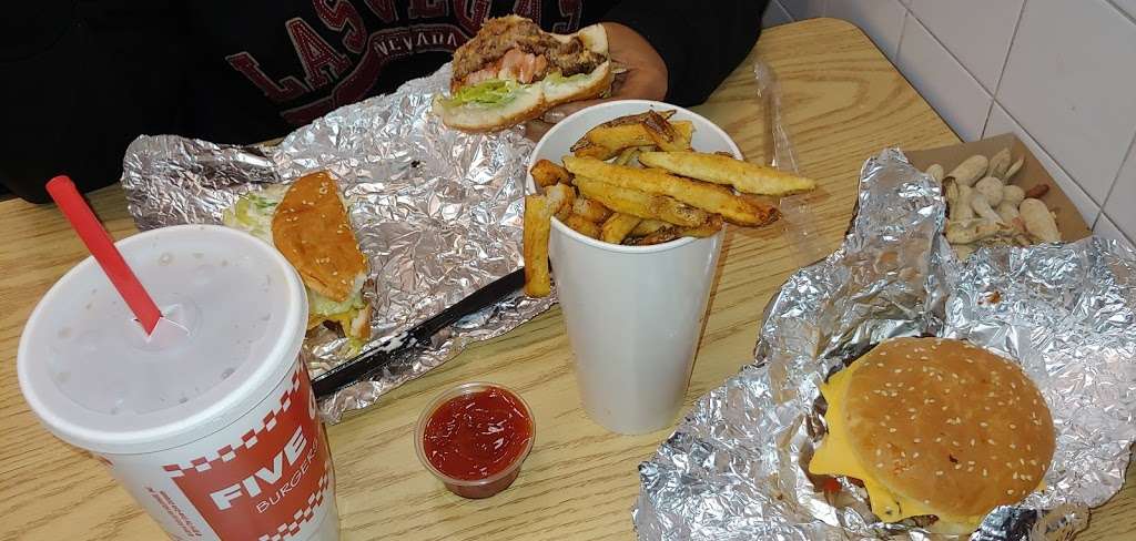 Five Guys | 170 Providence Hwy, Dedham, MA 02026, USA | Phone: (781) 326-1158