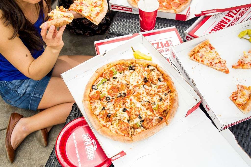 Papa Johns Pizza | 1610 Pace St, Longmont, CO 80501, USA | Phone: (303) 651-2701