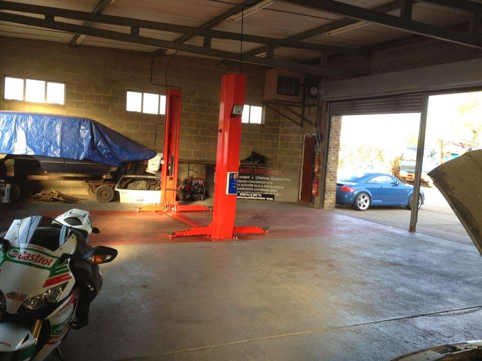 D.Bs Service&Tuning | Unit 1, The Fruit Farm, Common Ln, Radlett WD7 8PW, UK | Phone: 020 8420 5480