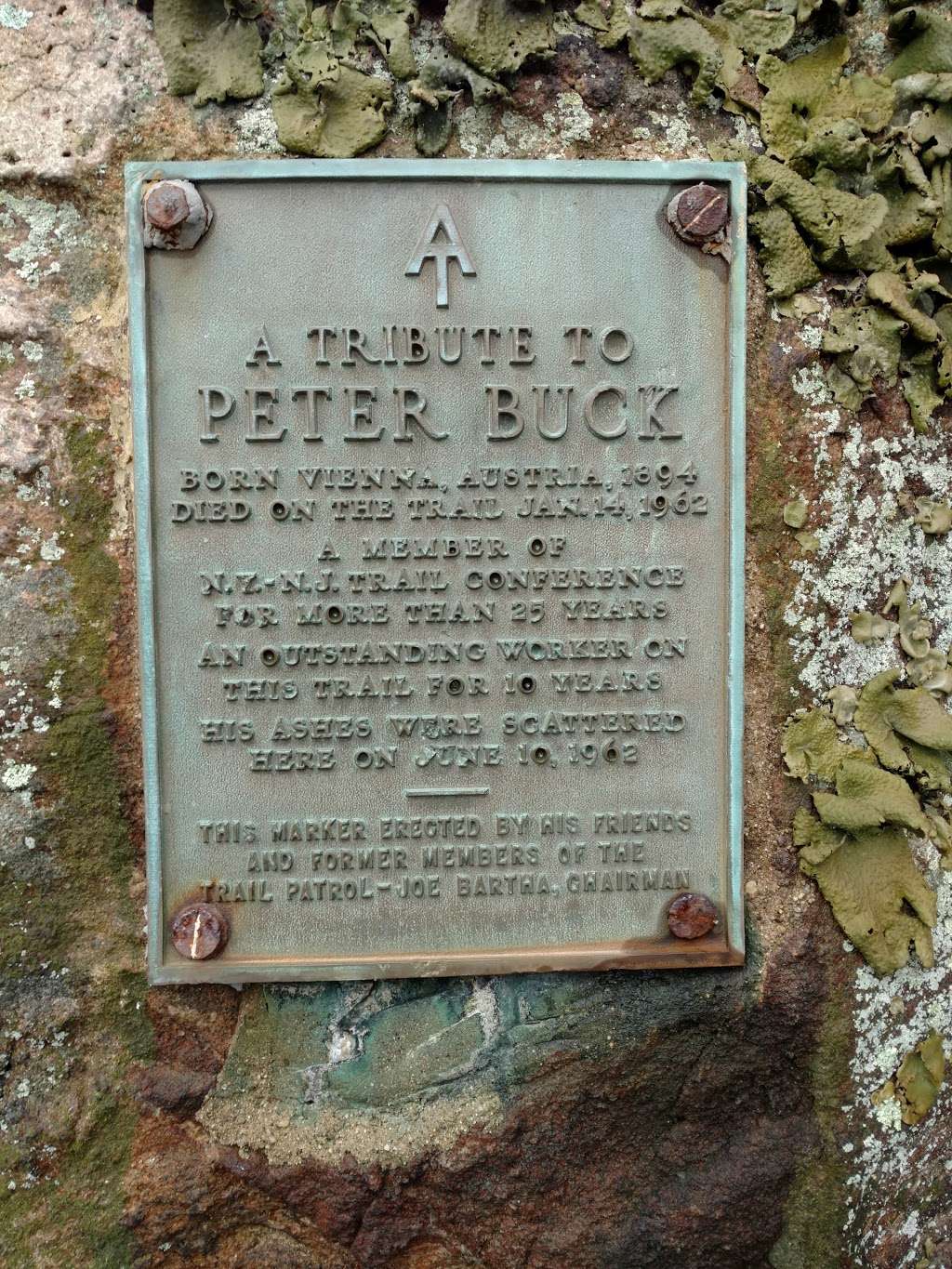 Peter Buck Memorial | Appalachian Trail, Tuxedo Park, NY 10987, USA