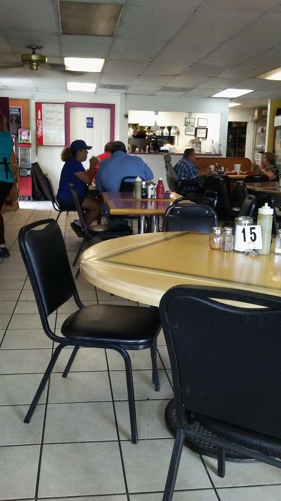 Ramonas Cafe # 1 | 604 NW 24th St, San Antonio, TX 78207, USA | Phone: (210) 436-7100