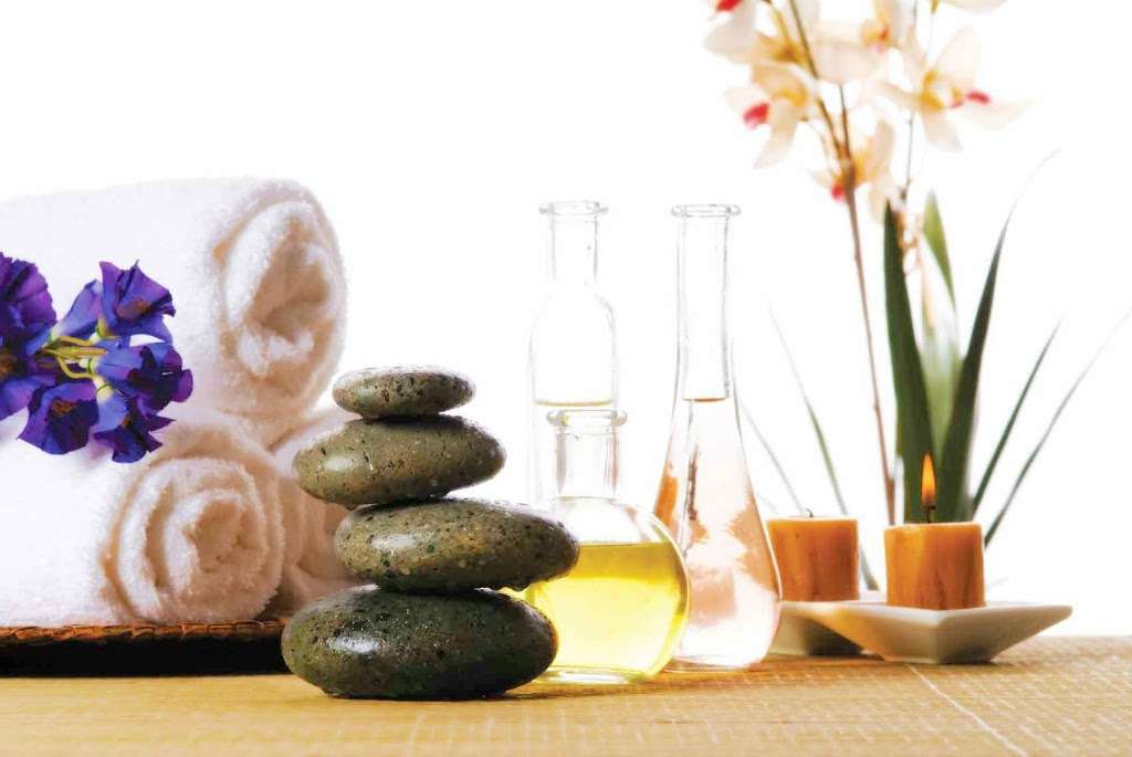 Brownstone Spa | #A, 473 Myrtle Ave, Brooklyn, NY 11205, USA | Phone: (718) 398-1968