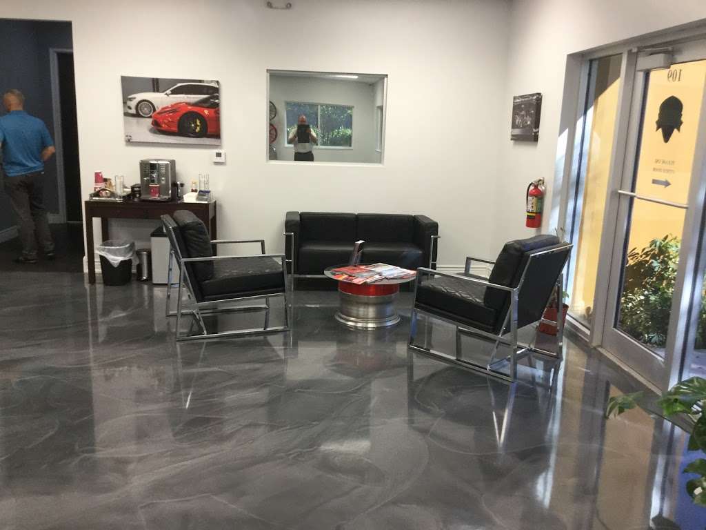 Lusso Motorsports | 7241 Haverhill Business Parkway #110, Riviera Beach, FL 33407, USA | Phone: (888) 745-8776