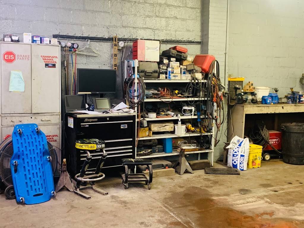 Clyde Gouker Auto Repair Shop | 414 N State St, Clairton, PA 15025, USA | Phone: (412) 233-5309