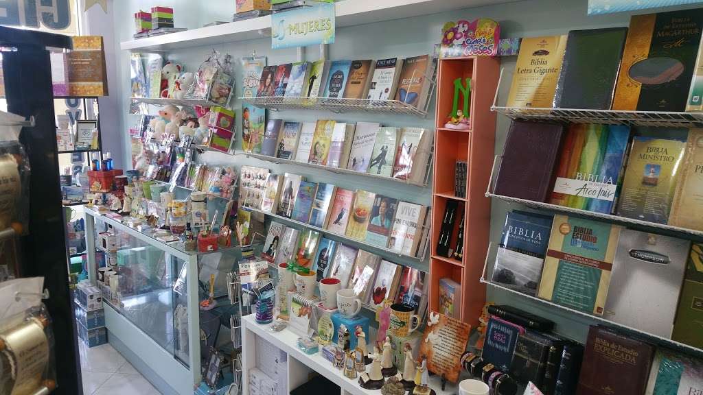 Los Cielos Abiertos Christian Bookstore (Libreria Cristiana) | 6610 Stirling Rd, Hollywood, FL 33024, USA | Phone: (954) 504-3938