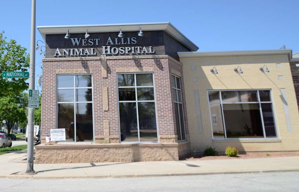 West Allis Animal Hospital, 1736 S 82nd St, West Allis, WI 53214, USA