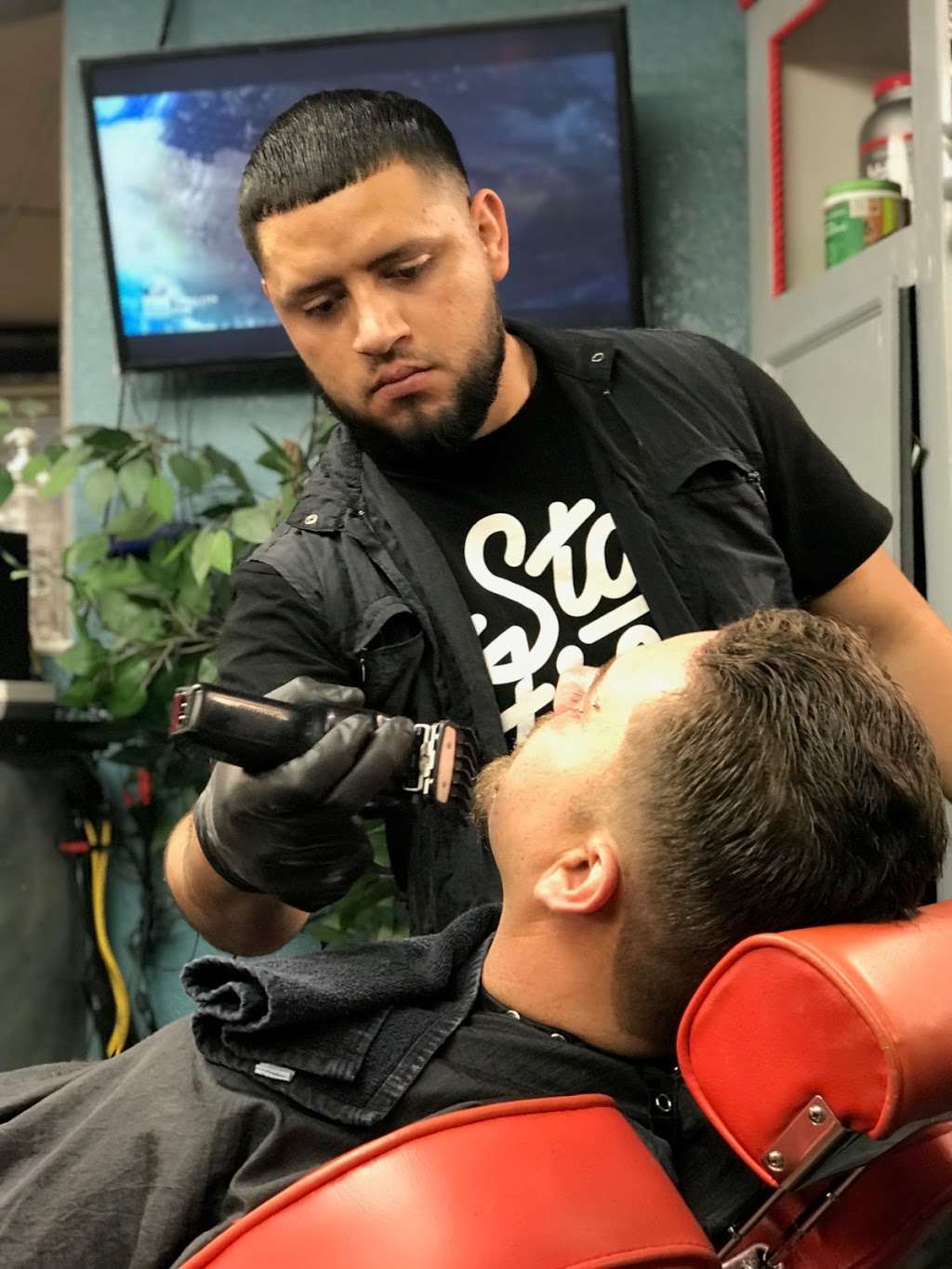 Fades For Days | 8030 Hwy 6 SUITE B, Hitchcock, TX 77563 | Phone: (409) 316-4724