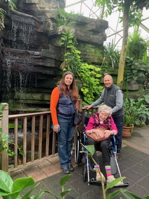 Touching Hearts at Home | 245 Regency Ct, #L105, Brookfield, WI 53045, USA | Phone: (262) 787-1803