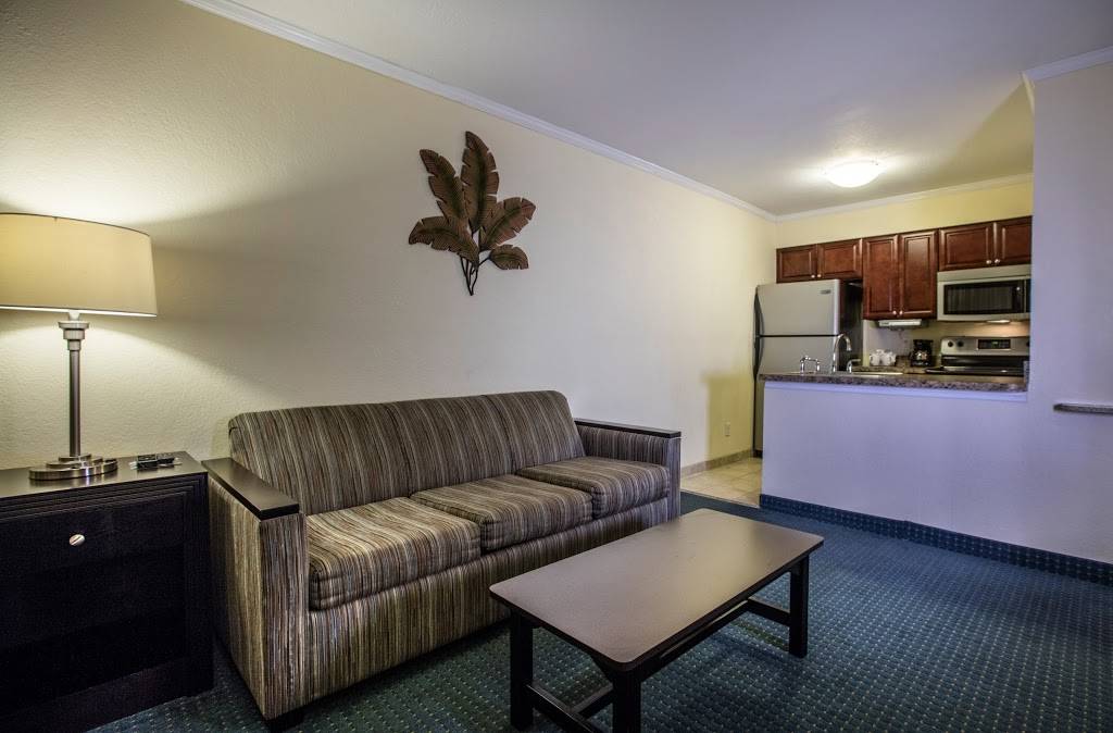 Sailport Waterfront Suites | 2506 N Rocky Point Dr, Tampa, FL 33607, USA | Phone: (800) 255-9599