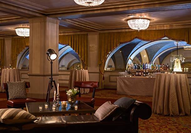 Renaissance Cleveland Hotel | 24 Public Square, Cleveland, OH 44113, USA | Phone: (216) 696-5600